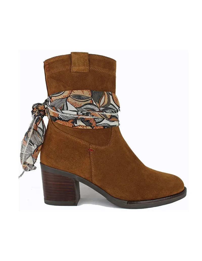 Camel Heel Boots - AINHOA