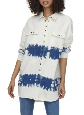 Camisa vaquera blanca con tie dye para mujer de la marca Only Kasia