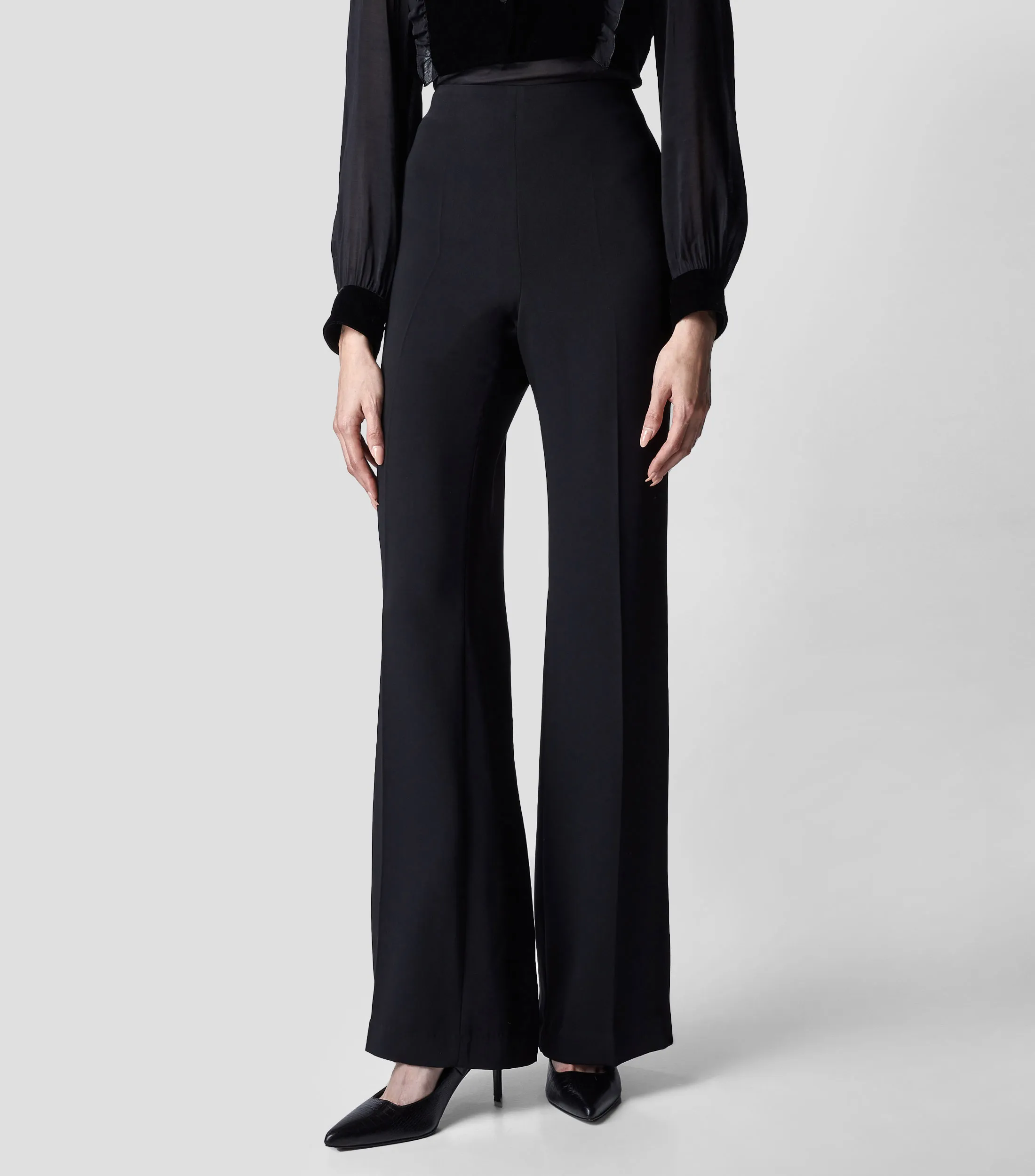 DHierro Pantalón casual acampanado Mujer