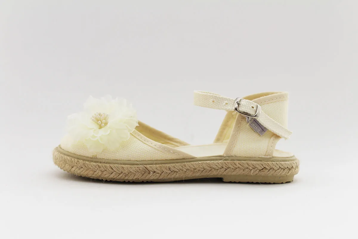 Flat espadrille with floral design for girls