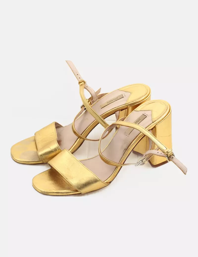 Golden heels Uterqüe sandals