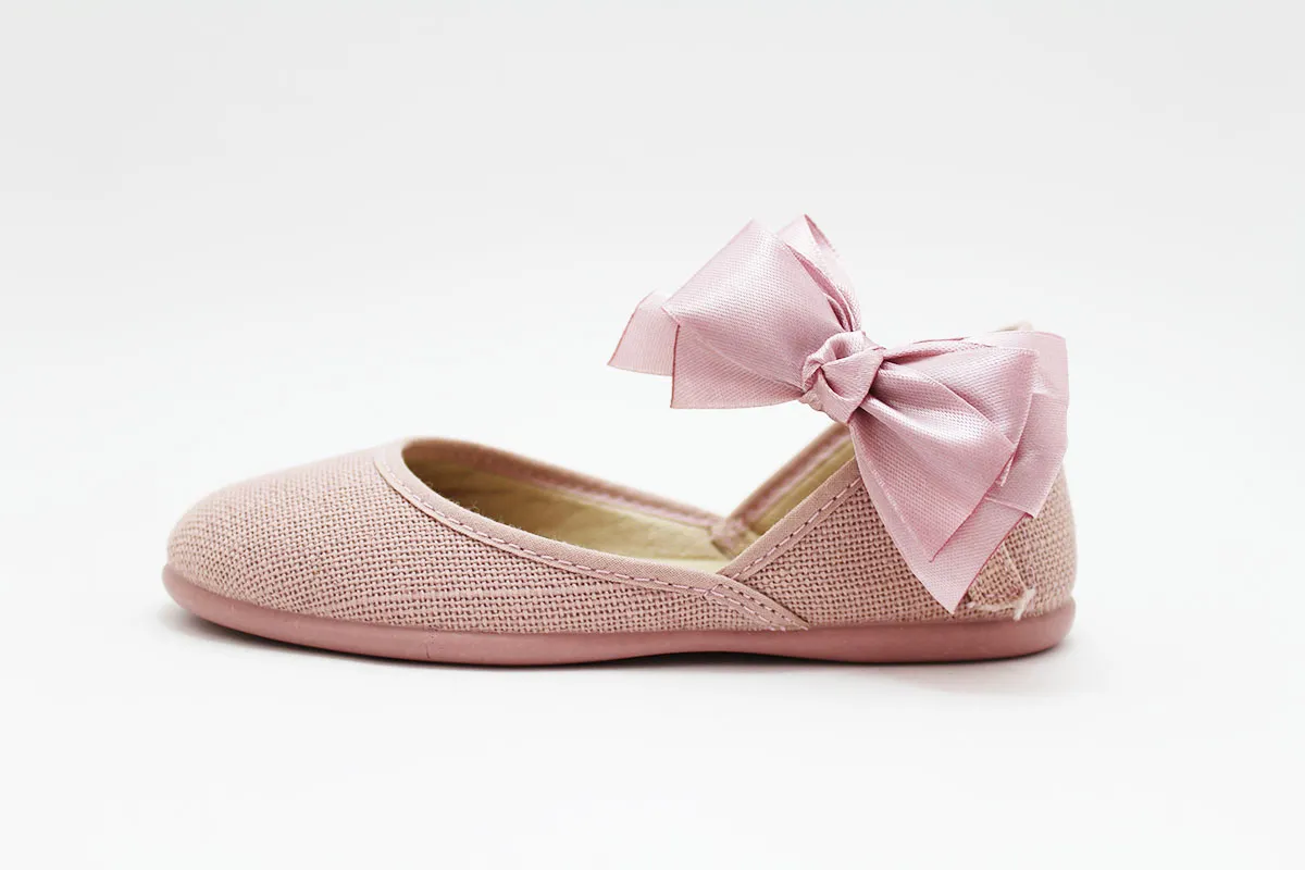 Girl's Linen Buckled Cut-Out Mary Janes