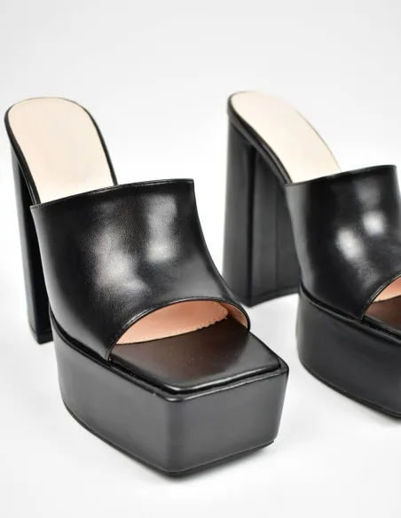 Black clog Rosalia